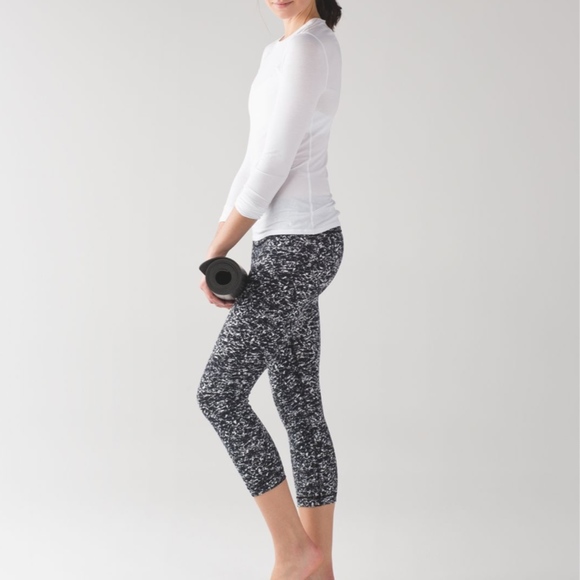 lululemon athletica Pants - Lululemon Wunder Under Crop III 21" - Iced Wave